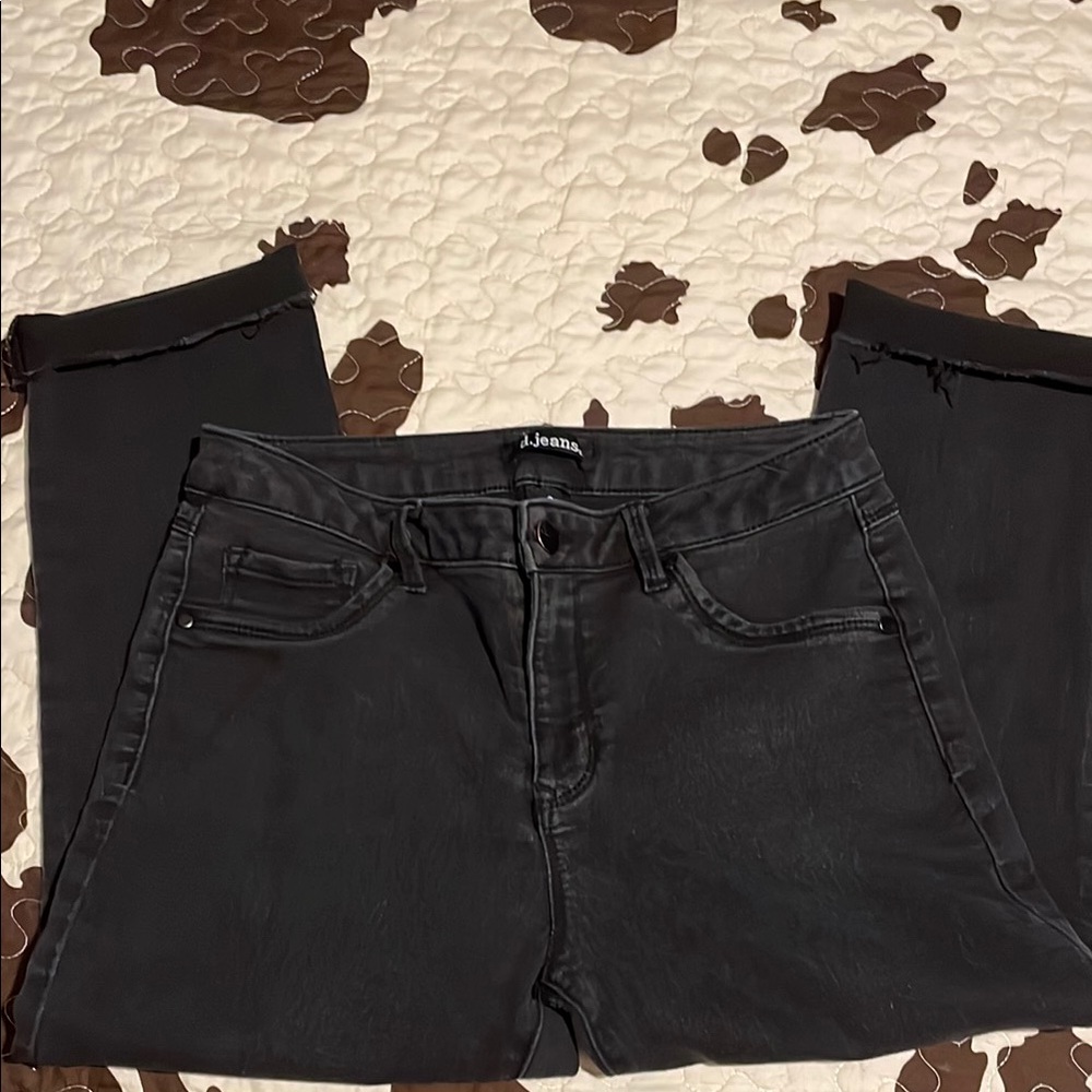 d.jeans size 8, black jean capris, no holes